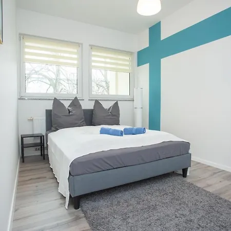 Fullhouse - - R11 - Marketplace דירה *