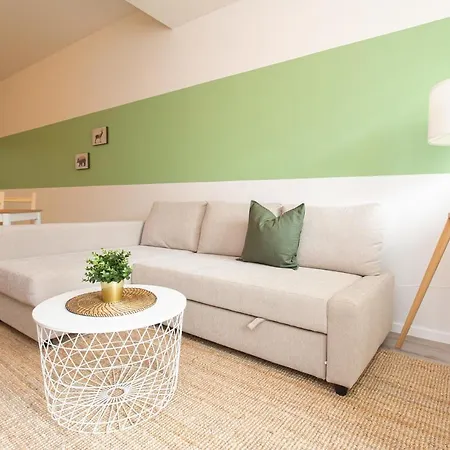 Fullhouse - - R11 - Marketplace קמניץ