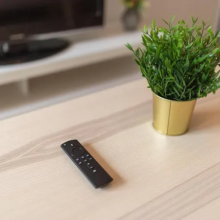 Fullhouse - - R11 - Marketplace קמניץ